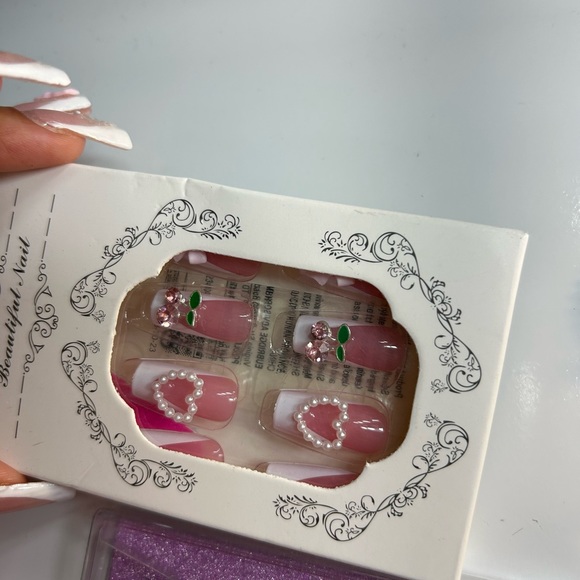 4 Pc Nails Lash Ring Bundle - Picture 3 of 3